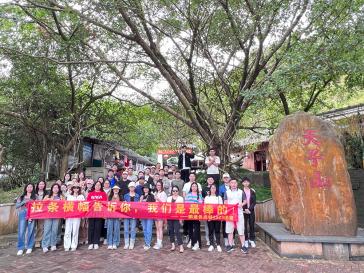 2023年鹏通清远团建5